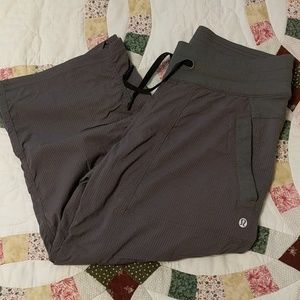 Lululemon dance studio crop grey